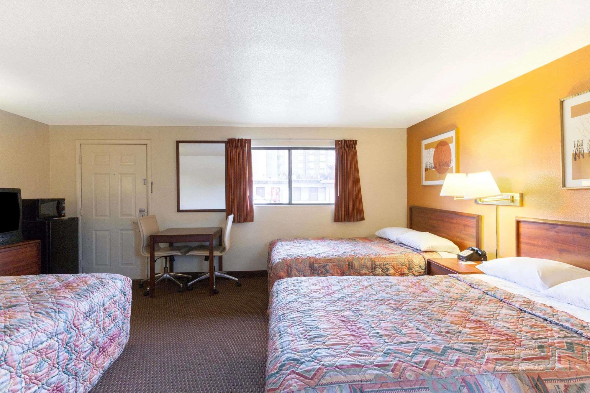 Country Inn & Suites By Radisson, Flagstaff Downtown, Az Eksteriør bilde